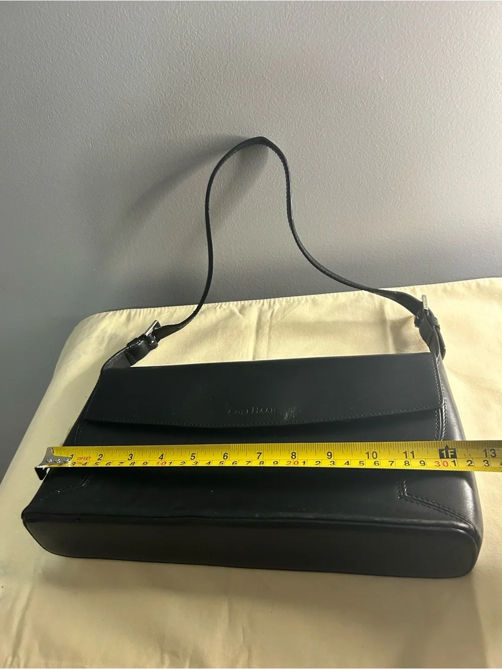 VTG Cole Haan Shoulder Bag Sleek Leather Minimalist Adjustable Strap Black Lined